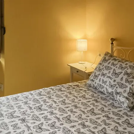 Apartment Stunning In O Porto de Espasante