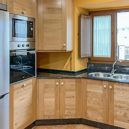 Apartment Stunning In O Porto de Espasante